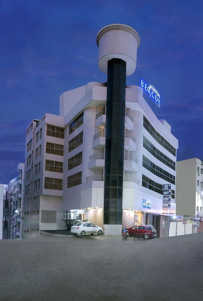 Central Beacon Hotel Surat Dış mekan fotoğraf