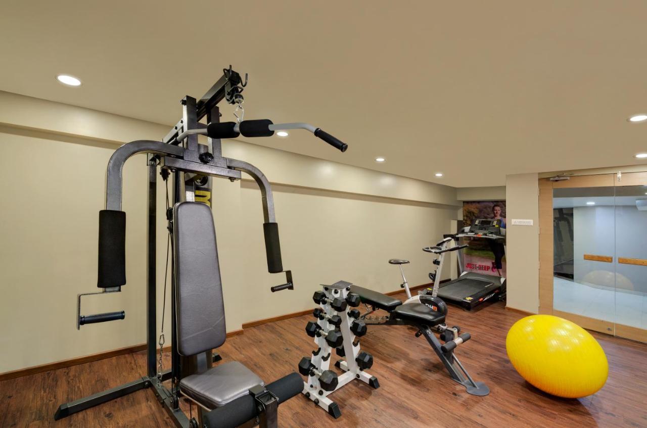 Central Beacon Hotel Surat Dış mekan fotoğraf