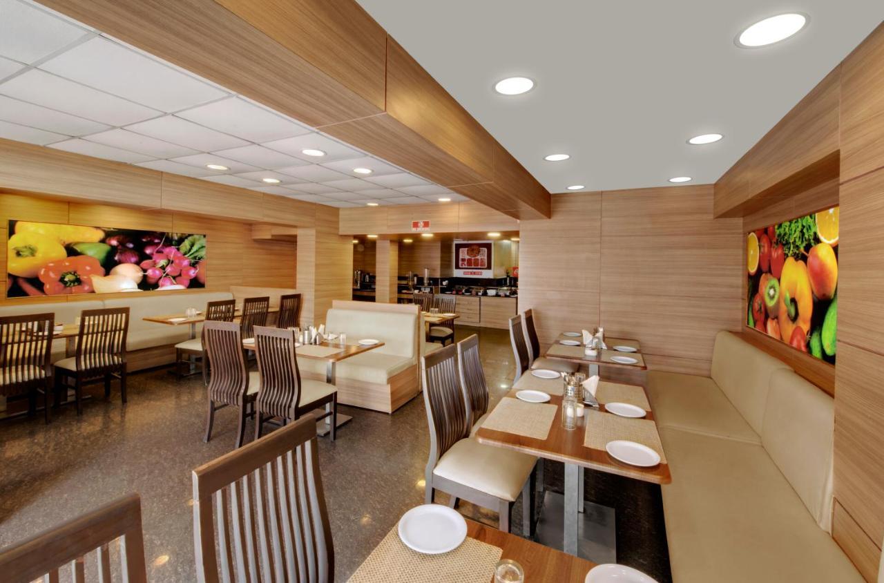 Central Beacon Hotel Surat Dış mekan fotoğraf